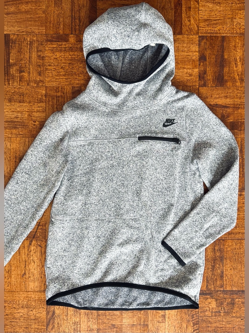 Nike Wmn’s sz S Gray Hooded Performance Sweater